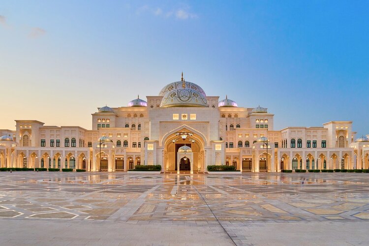 Фото точки Дворец Каср аль-Ватан